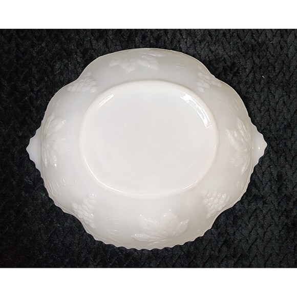 Indiana Glass Milk Glass Harvest/Grapevine Bowl – 1970s Made in USA - Picture 2 of 9
